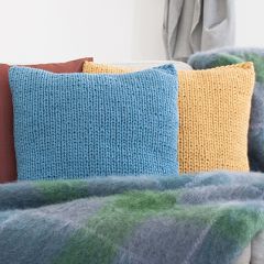 Knitted cushion cover