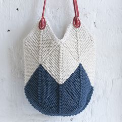 Knitted domino bag