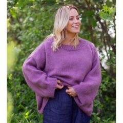 Iina-paita kanervan sävyssä Lankava Hellistä ja Austermann Kid Silkistä, mallikuva paidasta