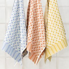 Ohje: Kudotut Kesäheinä-keittiöpyyhkeet