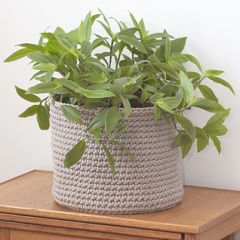 Crochet basket made with paulina chunky twine