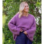 Iina-paita kanervan sävyssä Lankava Hellistä ja Austermann Kid Silkistä, mallikuva paidasta